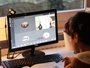 子供が家庭でプログラミングを学習する方法は？