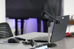 マイクラを使ったプログラミング教室はオンラインで受講できるのか？