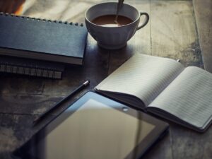 iPadを使った子ども向けプログラミング教材はどれが人気ですか？