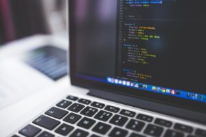 子どもがプログラミングを始めるにはどうすればいい？